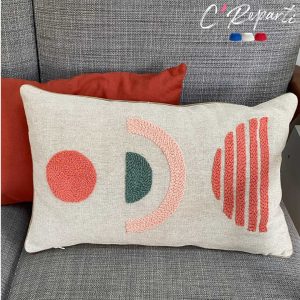 coussin punch needle moderne