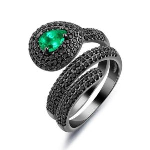Emerald Snake Ring 1