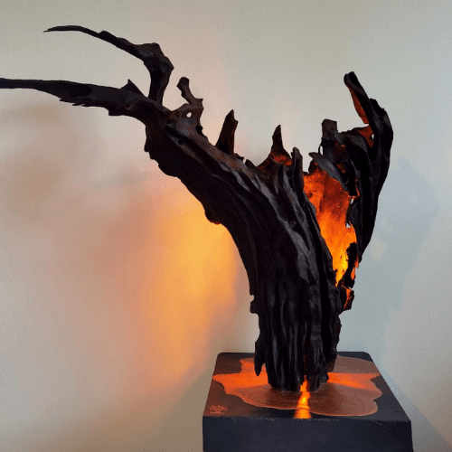 Lampe design en bois naturel éclairé
