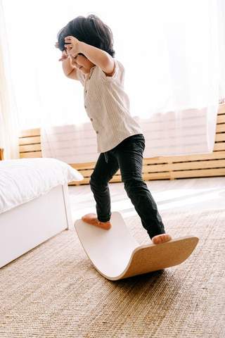 Planche d'équilibre pour enfants, balancier et entraînement d'équilibre, planche  d'équilibre, planche d'équilibre, planche d'équilibre, planche d'équilibre, planche  d'équilibrage en bois, planche d'équilibre avec tapis à partir de 3 