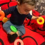 Jeux Montessori tour arc-en-ciel photo review