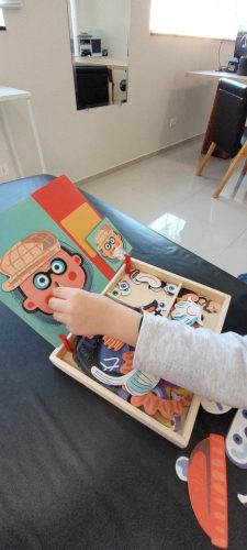 Jeux Montessori puzzle magnétique de portrait photo review