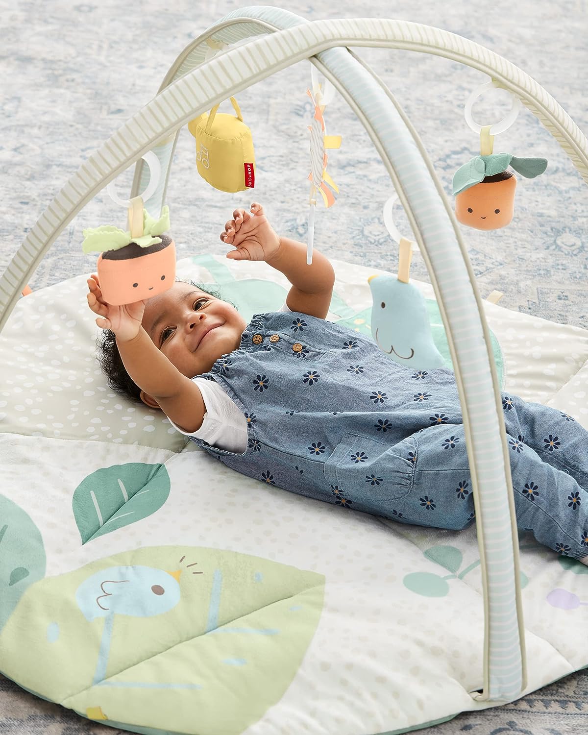 Jouet bébé : jeux d'éveil sensoriel et d'apprentissage ludique