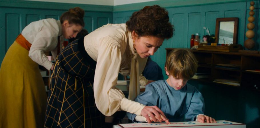 La nouvelle femme un hommage inspirant à Maria Montessori et à sa méthode pédagogique