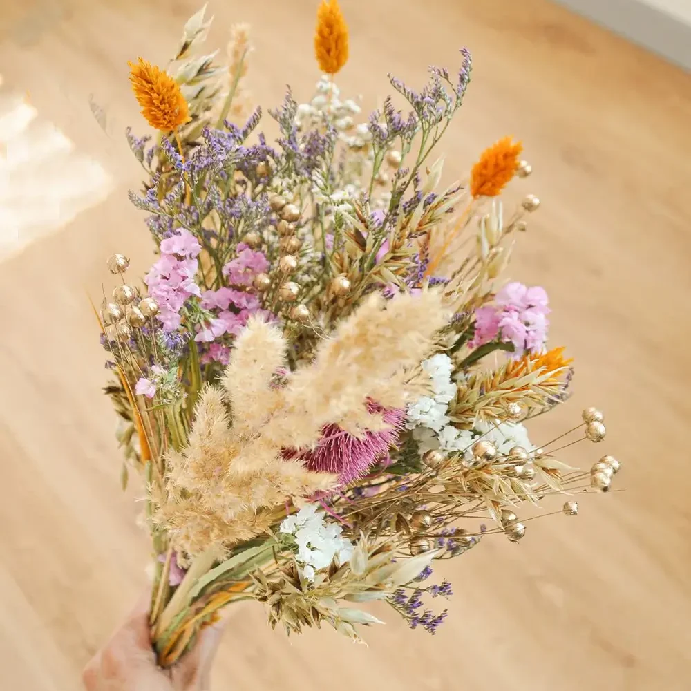 Bouquet de fleurs séchées coloré polhine