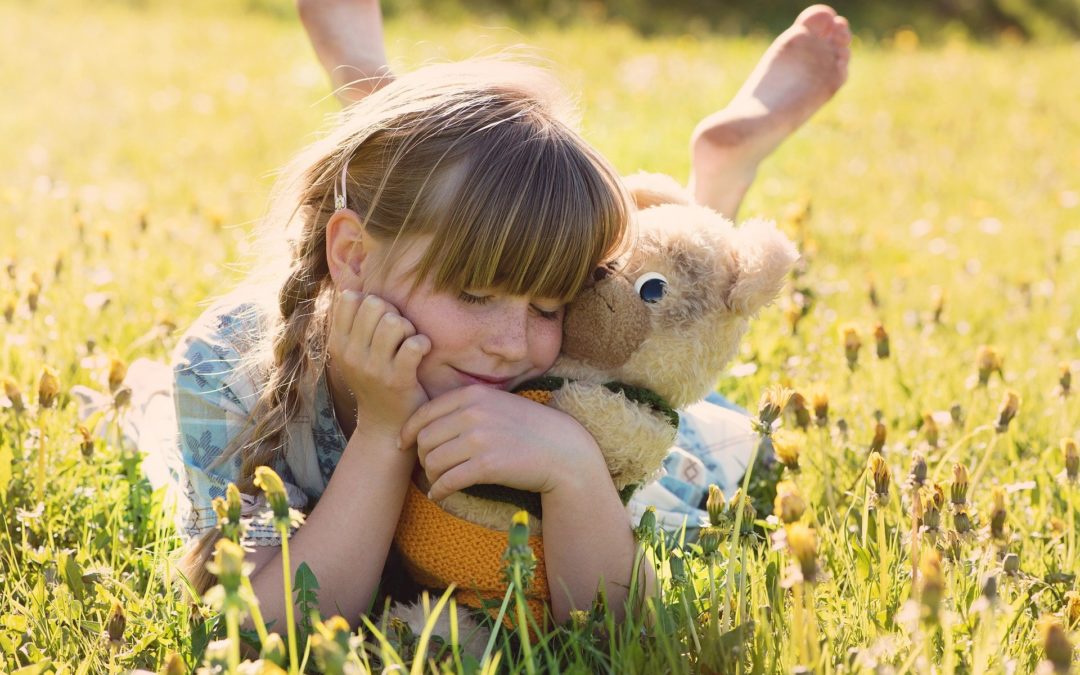 7 RAISONS POUR LESQUELLES LES ADULTES DEVRAIENT AUSSI AVOIR DES ANIMAUX EN PELUCHE