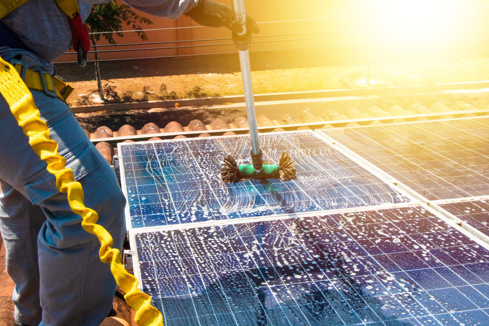 robot nettoyage panneaux solaires