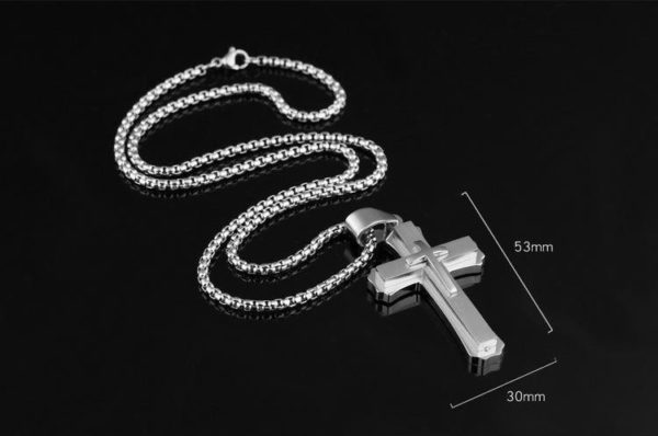 Croix pendentif pour homme religieux avec une chaine chevalier templier