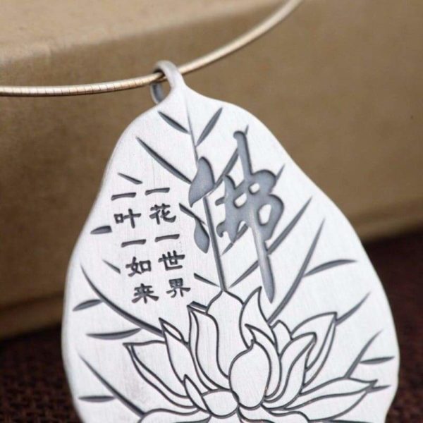 Collier Fleur de Lotus Pendentif Mantra en Argent - Royal Lotus