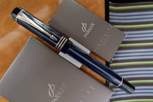 stylo montblanc de luxe stylo montblanc de luxe sur fond blanc