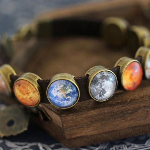 bracelet en cuir planète