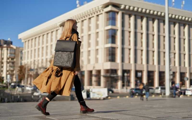 Quel type de sac à dos va avec les manteaux ? 1 Quel type de sac a dos va avec les manteaux mochillaz.com