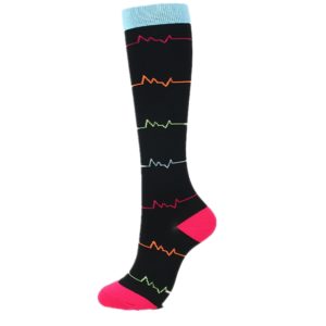 chaussettes-de-compression/chaussettes-de-compression-avec-un-coeur-noir