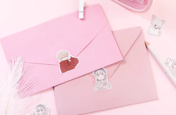 Stickers personnages Ayano sur enveloppe